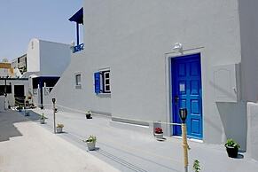 Lunar Santorini Hotel