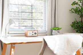 800 Furnished Apartments