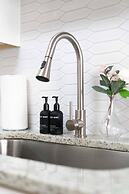 800 Furnished Apartments