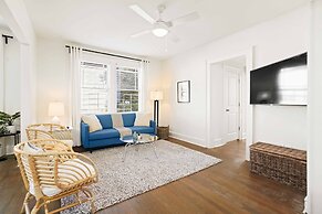 800 Furnished Apartments