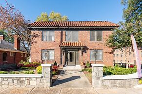 800 Furnished Apartments