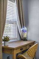 881 Furnished Apartments