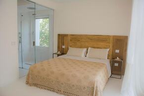 Valentino Luxury Room