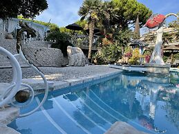 Milton Boutique Hotel