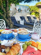 Milton Boutique Hotel