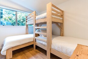 Family Friendly Home with Tree Top Vista