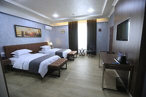 Chinor Hotel