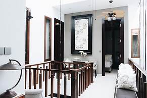 Luxurious 3BR Villa Muzo with Pool by Azure near W