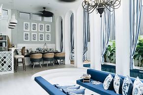 Luxurious 3BR Villa Muzo with Pool by Azure near W