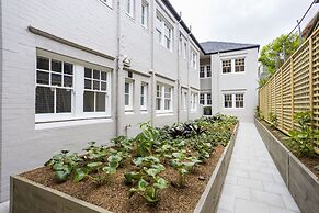 Mulwarree Avenue Apartments by Urban Rest