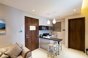 AR Suites Jewels Royale