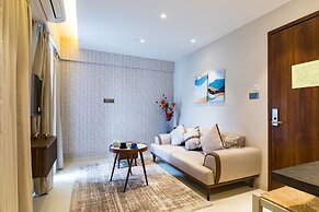 AR Suites Jewels Royale