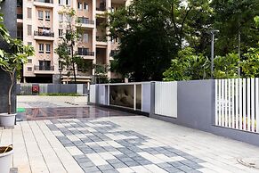 AR Suites Jewels Royale