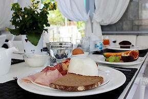 Colonna Rooms & Apartment