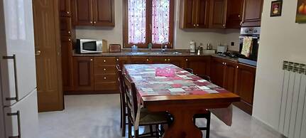 Immaculate 4-bed House in Cassino Villa Aurora