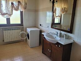 Immaculate 4-bed House in Cassino Villa Aurora