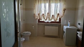 Immaculate 4-bed House in Cassino Villa Aurora