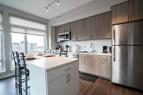 One Bedroom Apartment Near Waterfront in a Brand new Building 1 Apts b