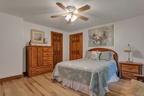 Cozy Bungalow Just Minutes From Mystic, Westerly Beaches, Boating And