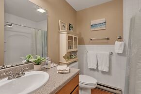 Cozy Bungalow Just Minutes From Mystic, Westerly Beaches, Boating And