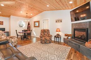Comet's Cabin 3 Bedroom Home by RedAwning