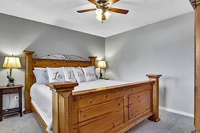 Pointe Of View 2 Bedroom Condo by RedAwning