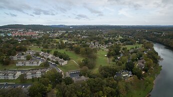 Pointe Of View 2 Bedroom Condo by RedAwning