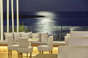 So White Club Resort