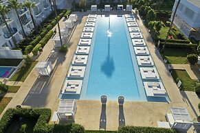 So White Club Resort