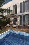 So White Club Resort