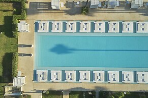 So White Club Resort