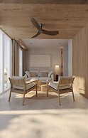 So White Club Resort