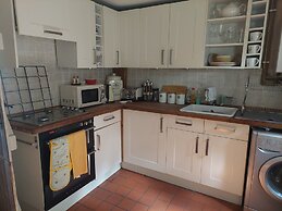 Charming 2-bed Cottage in Hebden Bridge