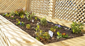 Hollicarrs - Bluebell Lodge