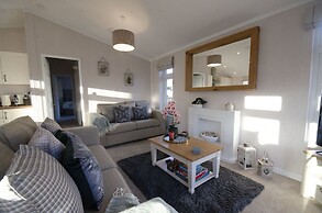 Hollicarrs - Bluebell Lodge