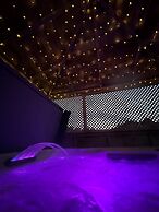 Hollicarrs - Bluebell Lodge