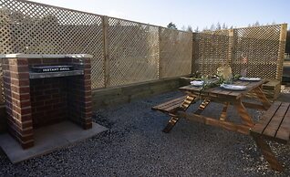 Hollicarrs - Bluebell Lodge