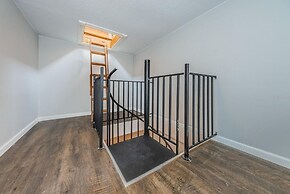 Key West Style Vacation Home with Pool