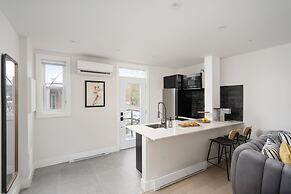 François-Denis Apartments