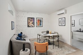 François-Denis Apartments