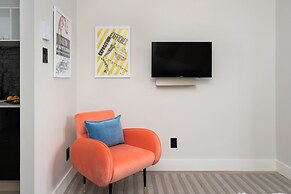 François-Denis Apartments