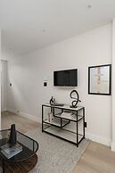 François-Denis Apartments