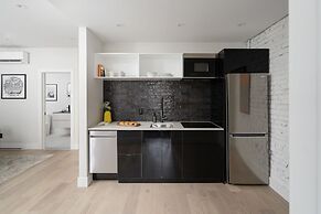 François-Denis Apartments