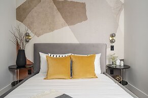 François-Denis Apartments