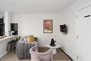 François-Denis Apartments