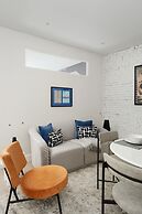 François-Denis Apartments