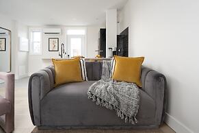 François-Denis Apartments