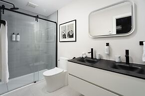 François-Denis Apartments