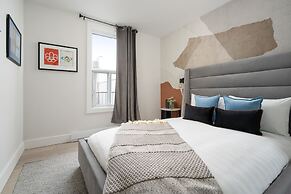 François-Denis Apartments