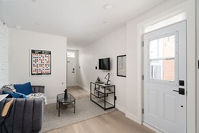 François-Denis Apartments